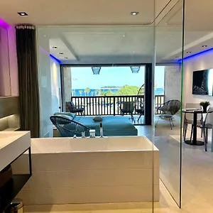 Appartement Neuf Climatisé - Vue Saint-tropez - 50m Et Port - Piscine, Gassin